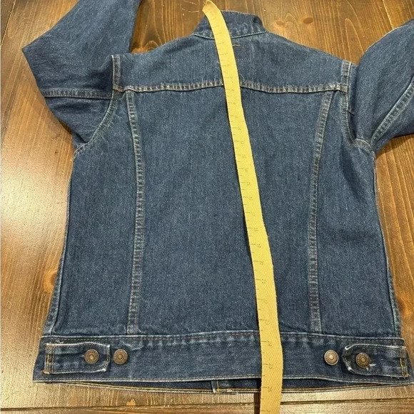 Vintage Levi’s Jean Jacket - Picture 7 of 7